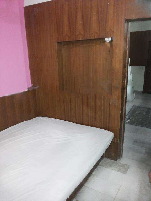 Mahesh Guest House Νέο Δελχί Δωμάτιο φωτογραφία